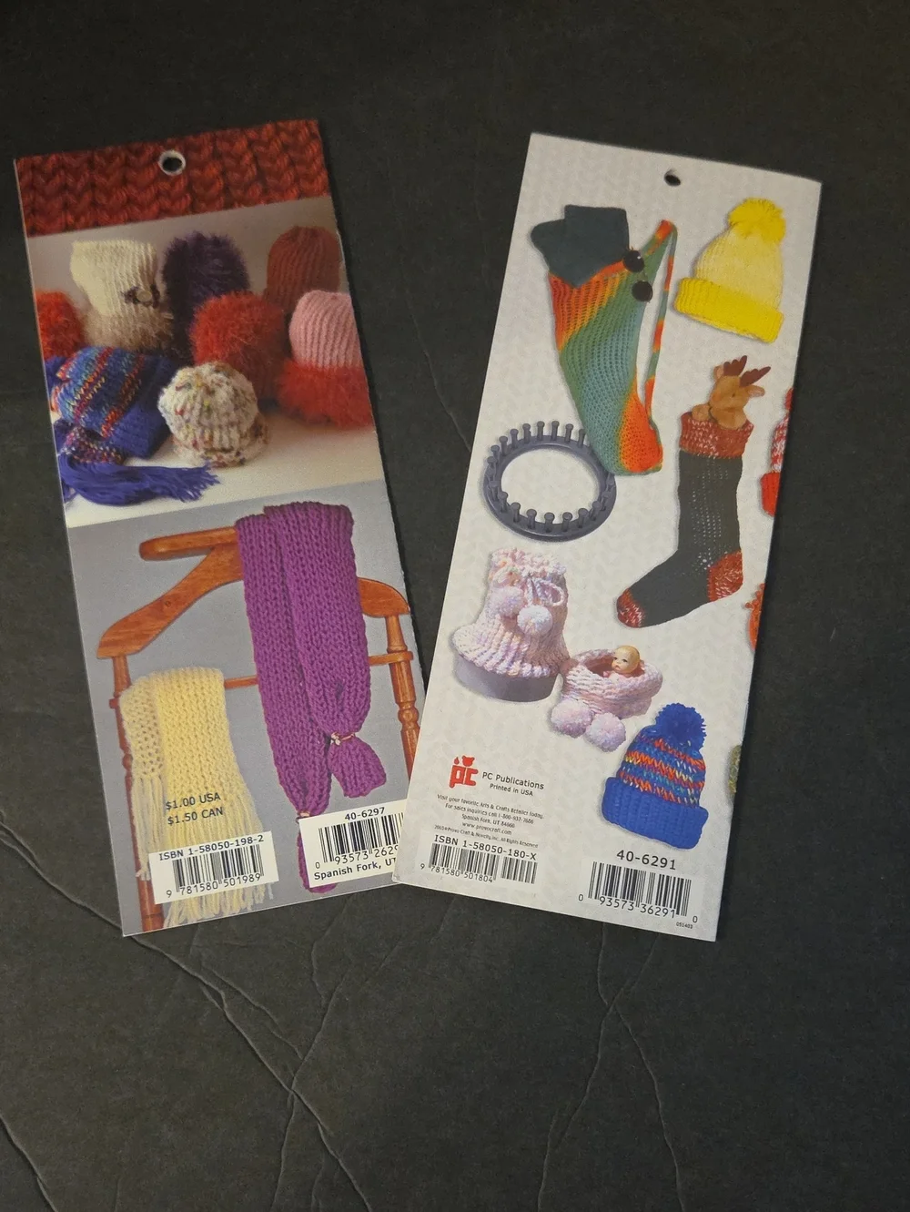 Knitting Looms - Set of 4 & Mini Direction Booklets - Set of 2